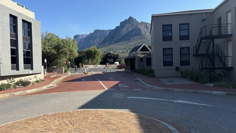 To Let commercial Property for Rent in Mowbray Western Cape